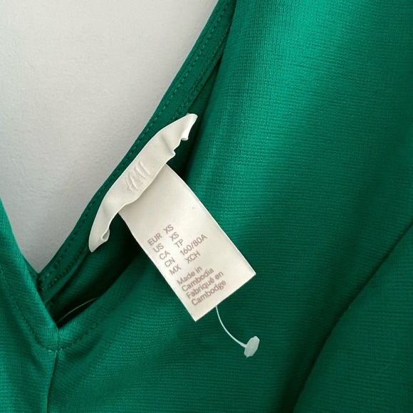 H&M Green Sleeveless Babydoll Dress - Picture 3 of 3